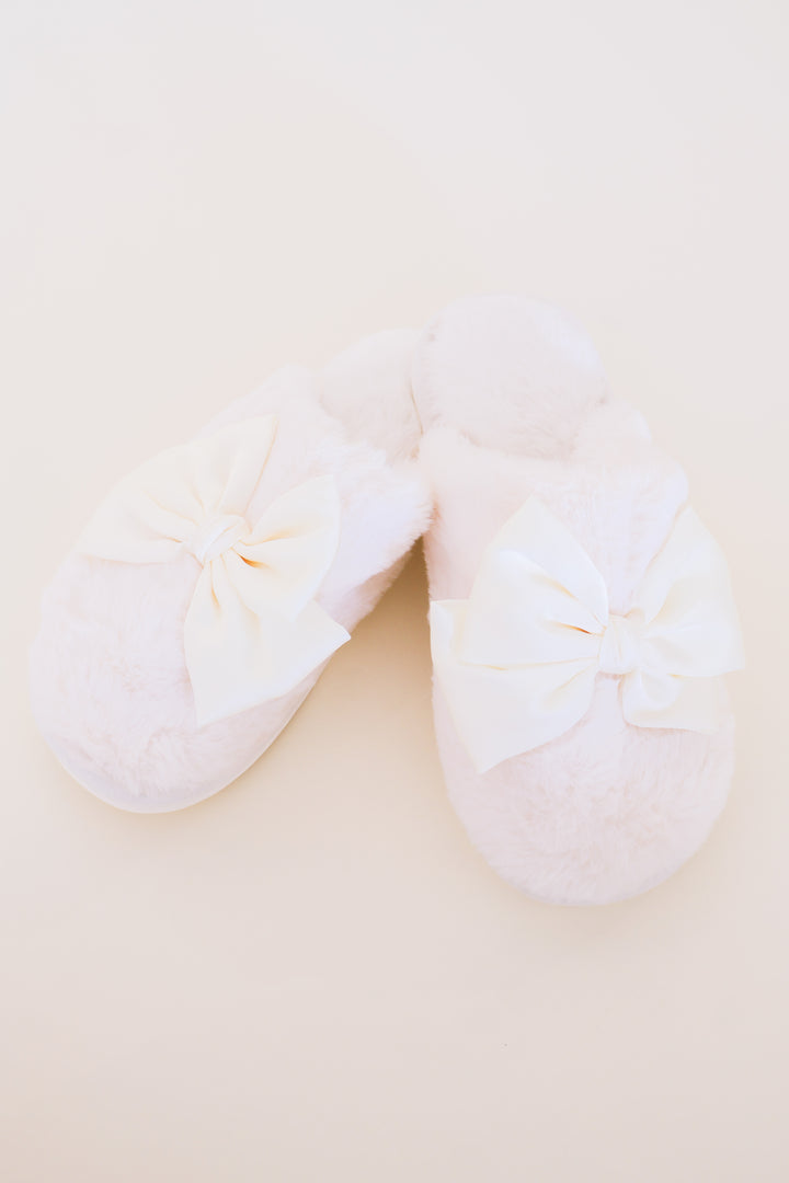 Satin Shine Fur Cozy Lounge Slippers - Cream